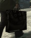 A pedestrian carrying a Didier Sachs bag in GTA IV.
