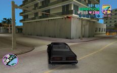 Tommy Vercetti driving back towards the print works.