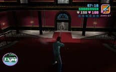 Tommy Vercetti shooting a Forelli Family mobster.