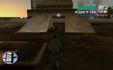 Tommy Vercetti running towards the briefcase.