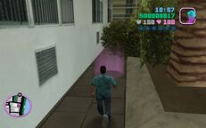 Tommy Vercetti about to change into his disguise.