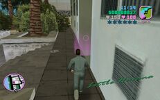 Tommy Vercetti about to enter El Banco Corrupto Grande.