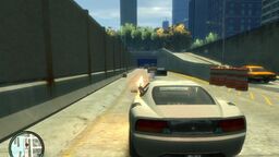 Niko Bellic chasing Dimitri Rascalov's men.